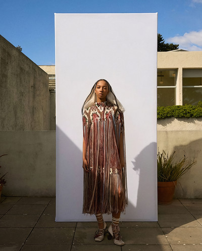 Direction artistique : Temple Office (link: https://instagram.com/temple.office  text: @temple.office )
Photographie : Margaux Salarino (link: https://instagram.com/margellea  text: @margellea )
Modèle : Lana - © &copy;Margaux Salarino, Villa Noailles Hyères