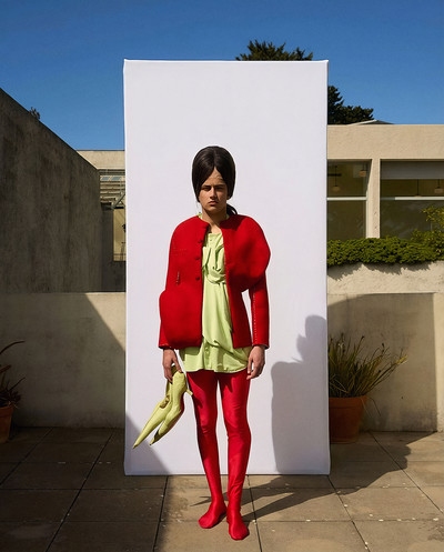 Direction artistique : Temple Office (link: https://instagram.com/temple.office  text: @temple.office )
Photographie : Margaux Salarino (link: https://instagram.com/margellea  text: @margellea )
Modèle : Léo - © &copy;Margaux Salarino, Villa Noailles Hyères