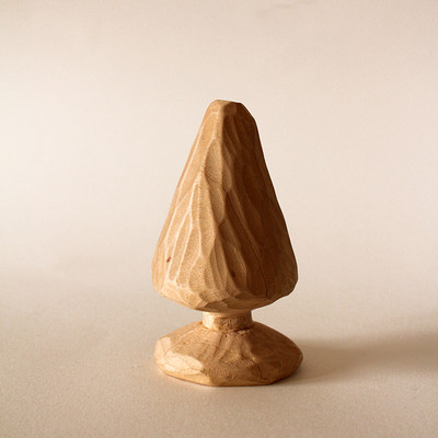 Alec Stevens, Butt plug
bois sculpté, 6,5x6x12 cm, 2018 - © Villa Noailles Hyères