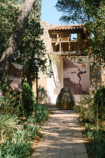Portraits de la peintre Honor David-Gell à l’île du Levant, photographe inconnu, 1932-1933 Collection Léonard Lassalle et photographies de Arlette Kotchounian - © &copy;Camille Lemonnier, Villa Noailles Hyères