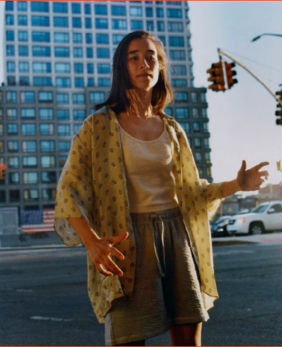 **EXPOSITION VIRTUELLE **
« Green » András Ladocsi

Pour la quatrième année consécutive, nous récompensons le travail d’un photographe à l’occasion du Festival de Hyères. Cette année, c’est le photographe hongrois András Ladosci qui a conquis notre jury, devenant le lauréat 2020 du Prix de la Photographie American Vintage.

En attendant le prochain Festival d’Hyères, retrouvez « Green » l’exposition virtuelle d’András Ladosci, à découvrir (link: https://fr.americanvintage-store.com/fr/festival-hyeres-fr text: **ici**) - © Villa Noailles Hyères