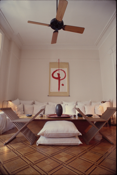 “Les Living Rooms, New York, Paris, Berlin” de Dominique Nabokov, curation par Lucas Djaou - © Villa Noailles Hyères