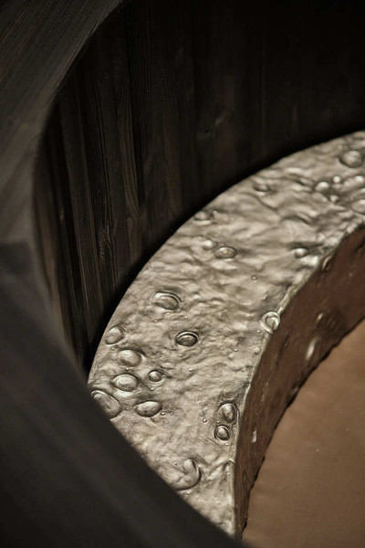 Marisol Santana & Emily Chakhtakhtinsky, À l’ombre de la nuit - © &copy;Luc Bertrand, Villa Noailles Hyères