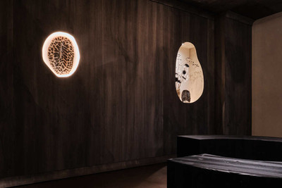 Marisol Santana & Emily Chakhtakhtinsky, À l’ombre de la nuit - © &copy;Luc Bertrand, Villa Noailles Hyères